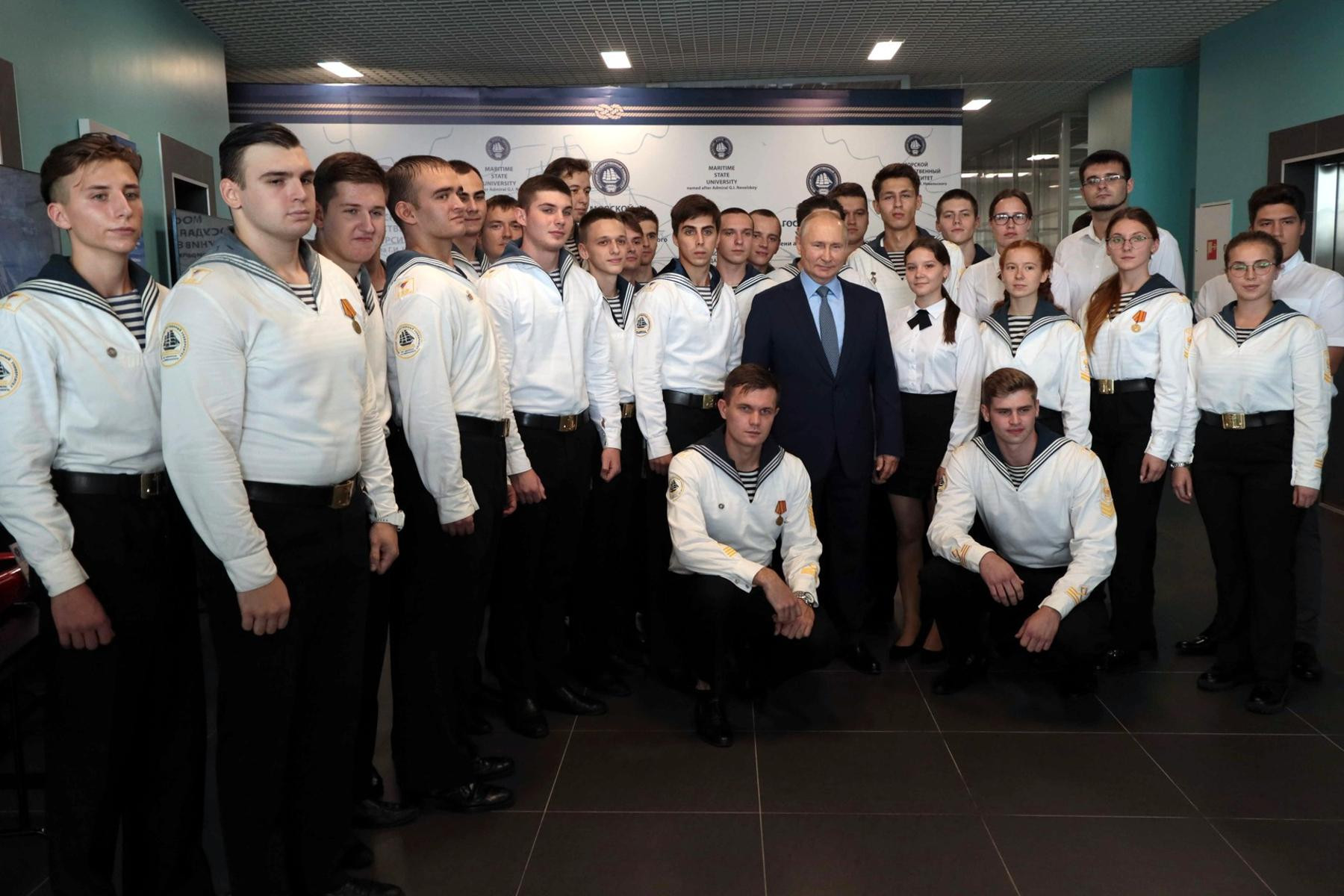 путин курсанты 0209 2021