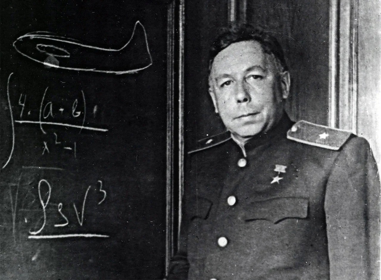 8 в небе